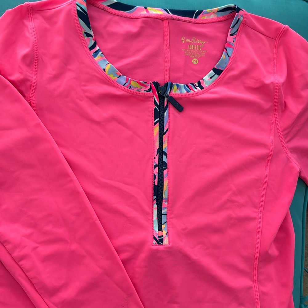 Lily Pulitzer Medium gorgeous pink athletic top size Medium